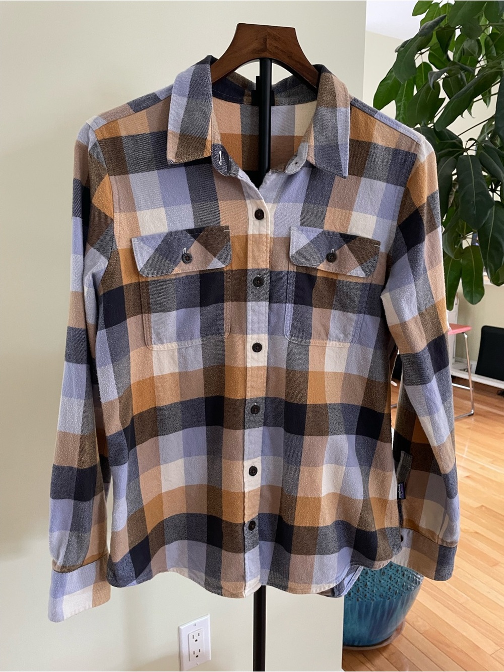 Patagonia Fjord Flannel Women’s M Mango